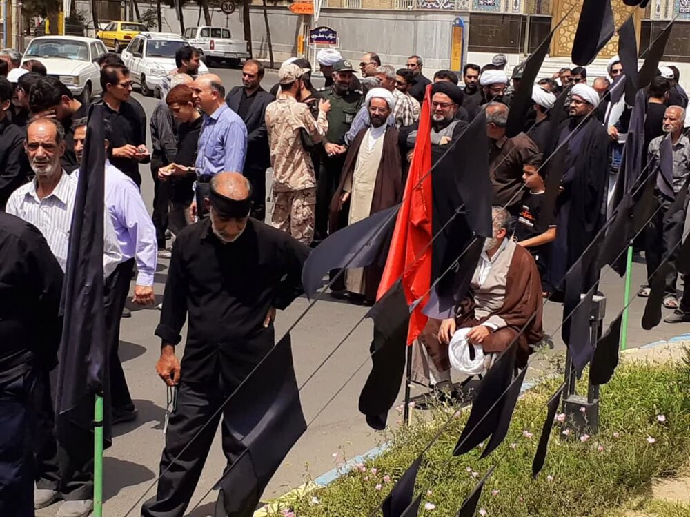 نمازگزاران کاشانی و آران و بیدگلی اهانت به قرآن کریم را محکوم کردند