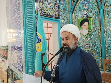 نماز جمعه پایگاه ترویج اندیشه‌های دینی و انقلابی است