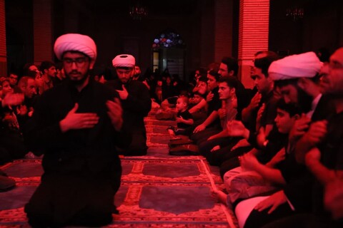 تصاویر/ چهارمین شب از عزاداری سرور و سالار شهیدان؛ امام حسین (ع)  در ارومیه