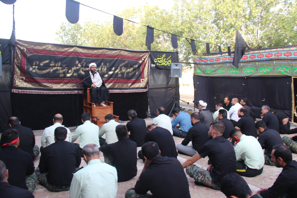برپایی مجالس عزاداری محرّم تجدید عهد و پیمان با امام حسین(ع) است