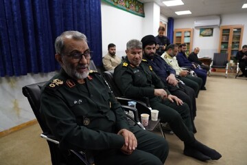 تصاویر/ دیدار جانشین فرماندهی انتظامی کشور با نماینده ولی فقیه در لرستان