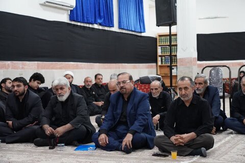 تصاویر برگزاری مراسم عزاداری دهه محرم در دفتر نماینده ولی فقیه در لرستان