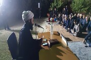 حضور امام جمعه گیلانغرب در منزل شهید مدافع امنیت