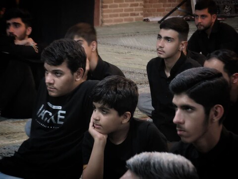 تصاویر/ ششمین شب از مراسم از عزاداری محرم در مدرسه علمیه امام خمینی (ره) ارومیه
