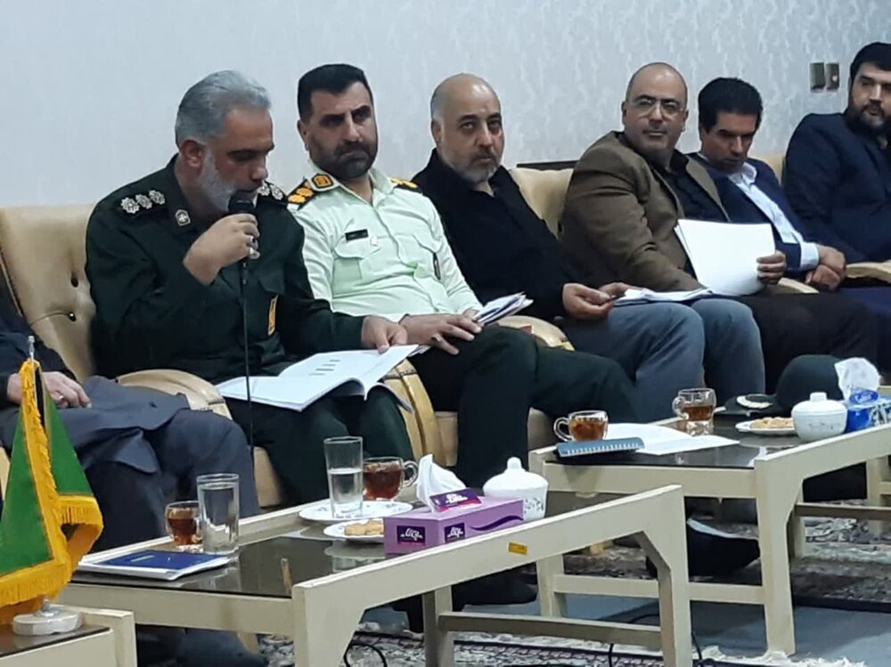 دشمن با کوچکترین بهانه نقشههای شوم خود را در کشور اجرایی میکند