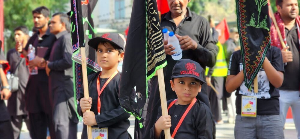 یونان کے دارالحکومت میں امام حسین علیہ السّلام کی یاد میں عظیم الشان جلوس برآمد