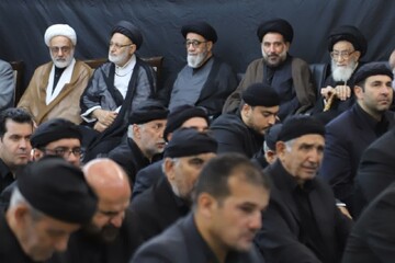 تصاویر/ مراسم عزاداری سیدالشهدا با حضور نماینده ولی فقیه در آذربایجان شرقی