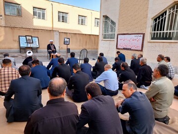 تصاویر/ حضور امام جمعه شهرستان خرمدره در جمع عزاداران این شهرستان