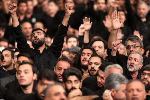 تصاویر/ دومین شب مراسم عزاداری حضرت اباعبدالله الحسین علیه‌السلام با حضور هبر انقلاب