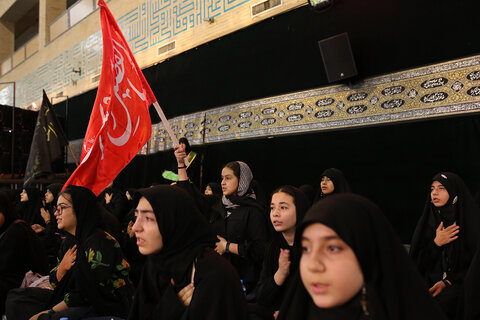 تصاویر/ مراسم عزاداری دختران "آرمان حسینی" در هیئت بنت الهدی تهران