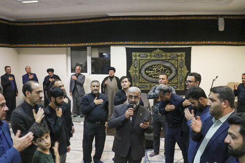 تصاویر| عزاداری مجموعه قضایی فارس در شب هشتم محرم