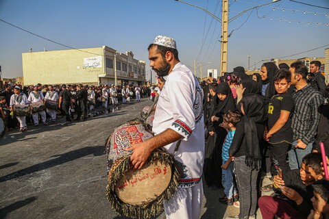 کاروان نمادین کربلا در خمینی شهر