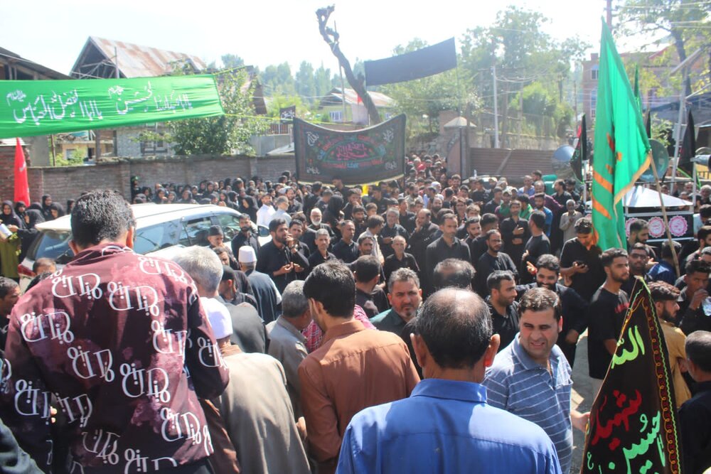 جلوسوں پر پابندی سے متعلق ڈویژنل کمشنر کشمیر کا حالیہ غیر منطقی بیان قابلِ تشویش ہے، آغا حسن