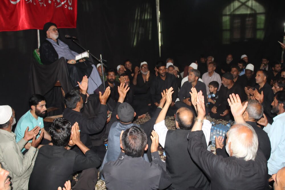 جلوسوں پر پابندی سے متعلق ڈویژنل کمشنر کشمیر کا حالیہ غیر منطقی بیان قابلِ تشویش ہے، آغا حسن