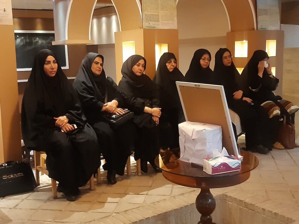 عاشورا موجب بقای اسلام شد