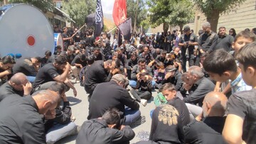 تصاویر/ عزاداری مردم پیرانشهر در تاسوعای حسینی