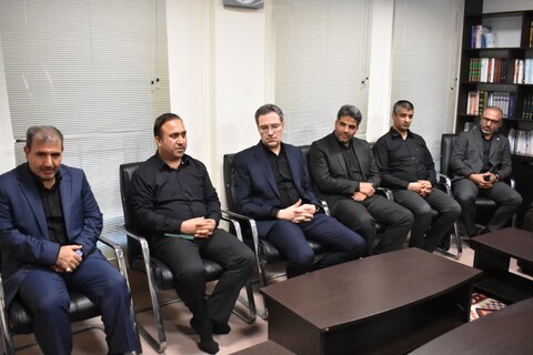دیدار مدیر عامل منطقه انرژی پارس با آیت الله حسینی بوشهری