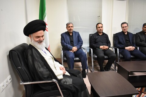 دیدار مدیر عامل منطقه انرژی پارس با آیت الله حسینی بوشهری