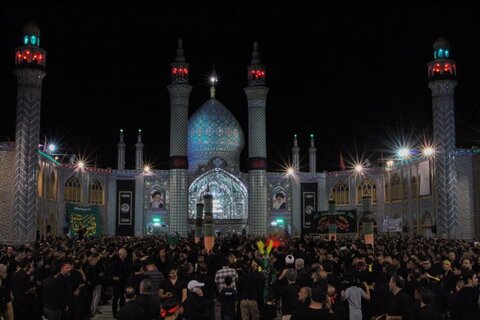 عزاداری هیئت علی اصغری آران و بیدگل در شب عاشورای حسینی