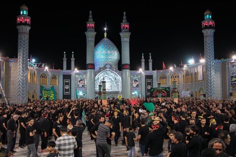 عزاداری هیئت علی اصغری آران و بیدگل در شب عاشورای حسینی