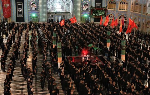 عزاداری هیئت علی اصغری آران و بیدگل در شب عاشورای حسینی