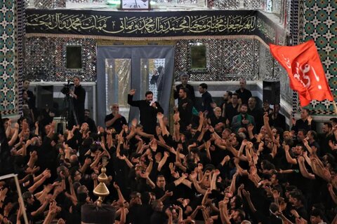 عزاداری هیئت علی اصغری آران و بیدگل در شب عاشورای حسینی