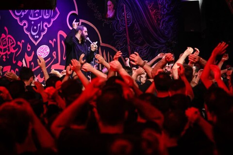 تصاویر/مراسم سوگواری شب عاشورای هیئت فدائیان حسین اصفهان