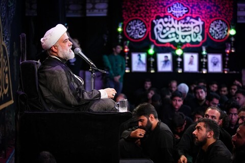 تصاویر/مراسم سوگواری شب عاشورای هیئت فدائیان حسین اصفهان