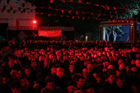 تصاویر/مراسم سوگواری شب عاشورای هیئت فدائیان حسین اصفهان