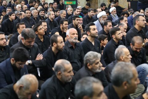 تصاویر نماز جمعه عاشورایی مردم دارالعباده یزد