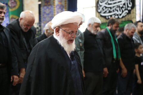 تصاویر نماز جمعه عاشورایی مردم دارالعباده یزد