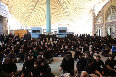 تصاویر نماز جمعه عاشورایی مردم دارالعباده یزد