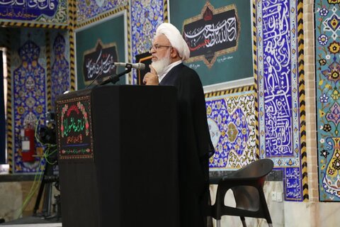 تصاویر نماز جمعه عاشورایی مردم دارالعباده یزد