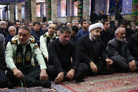 تصاویر نماز جمعه عاشورایی مردم دارالعباده یزد