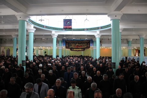 تصاویر/ اقامه نماز جمعه ظهر عاشورا در تکاب