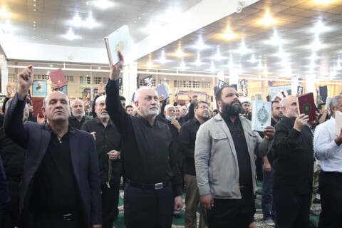 تصاویر/ اقدام جالب نمازگزاران بوشهر در محکومیت اهانت به قرآن