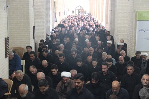 تصاویر/ نماز جمعه در روز عاشورا در مسجدالنبی(ص) قزوین