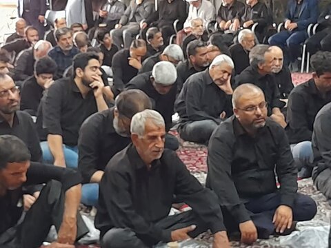 تصاویر/ مراسم عزاداری عاشورای حسینی از طرف نمایند ه ولی فقیه در کاشان