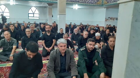 تصاویر/ اقامه نماز جمعه ظهر عاشورا در ترکمنچای