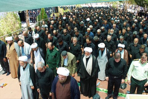 تصاویر/ نماز جمعه عاشورایی در اشتهارد