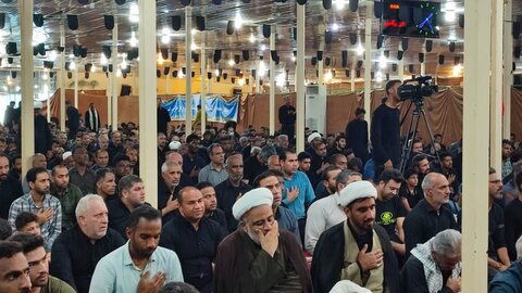 تصاویر/ نماز جمعه عاشورایی در شهرستان قشم