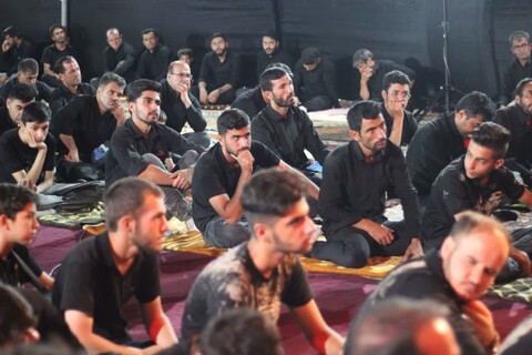 تصاویر/ مراسم شام غریبان امام حسین علیه السلام در هیئت فاطمیون شهرستان چهاربرج