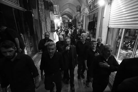 قافله عزاداری هیئت بنی فاطمه در بازار اصفهان‎