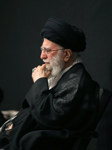 بالصور/ مجلس العزاء لليلة السبايا في حسينيّة الإمام الخميني (قده)