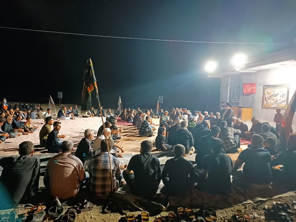 مبارزه با تحریف و تبیین اهداف قیام عاشورا از برنامه های امام سجاد (ع) بود