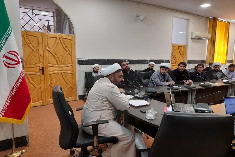 نشست علمی «کلام معیار» در حوزه علمیه کرمانشاه برگزار شد