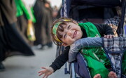 ۶ کودک عراقی به همت خادمان موکب حرم بانوی کرامت به خانواده‌هایشان رسیدند