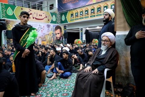 حضور حجت الاسلام والمسلمین حیدری عضو مجلس خبرگان رهبری در بین عزاداران حسینی