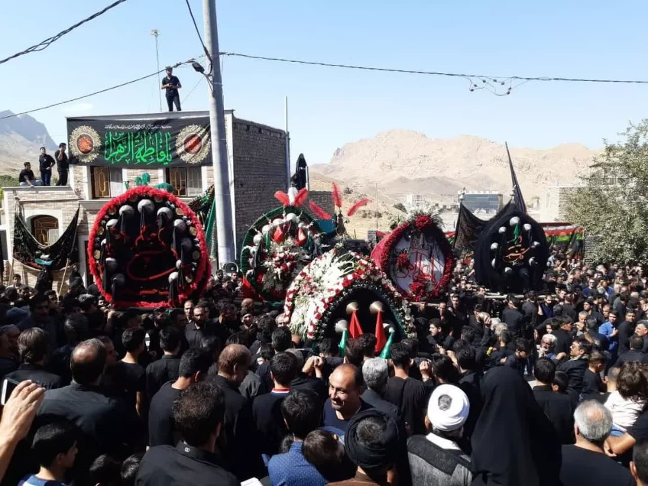 مراسم سنتی نخل  گردانی در نیاسر برگزار شد