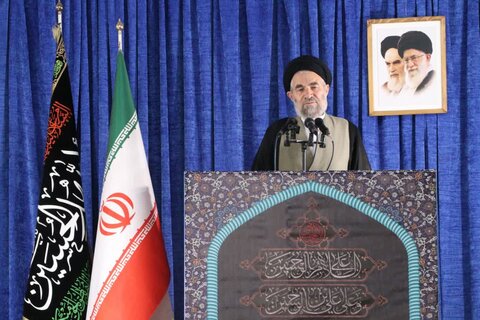 تصاویر نماز جمعه بروجرد